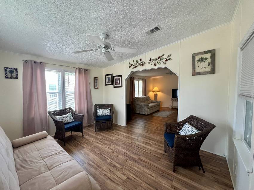9814 Sucia Circle a Parrish, FL Mobile or Manufactured Home for Sale
